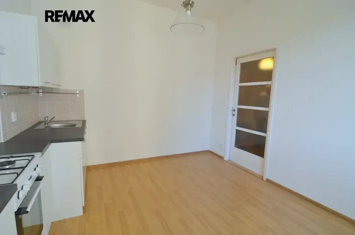 Pronájem bytu 3+1, Praha - Libeň, Pivovarnická, 78 m2