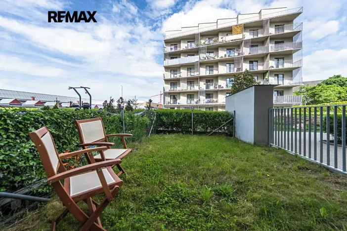 Pronájem bytu 1+kk, Praha - Libeň, Novovysočanská, 25 m2