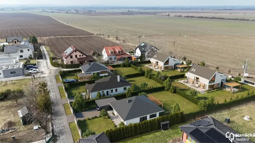 Prodej pozemku pro bydlení, Samotišky, Třešňová, 737 m2