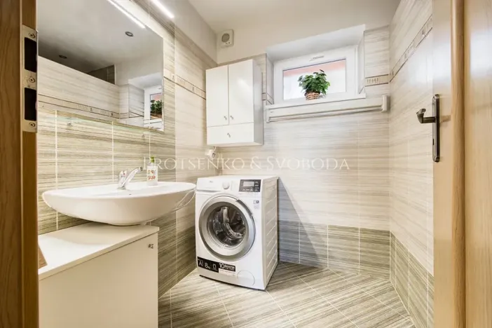 Prodej rodinného domu, Třebnouševes, 400 m2