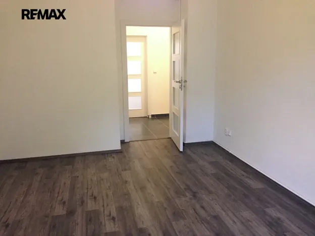 Pronájem bytu 2+kk, Praha - Vršovice, Na spojce, 47 m2