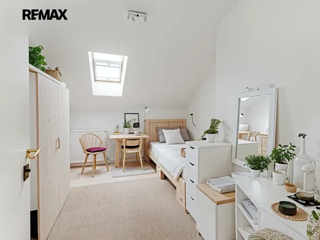 Pronájem atypického bytu, Drahelčice, V Brance, 164 m2