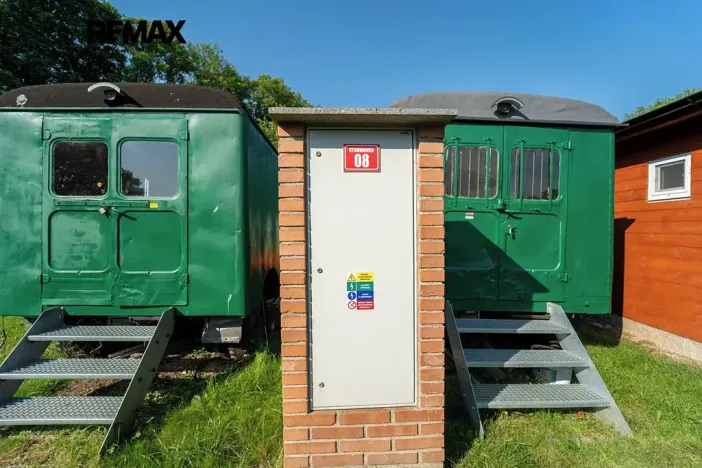 Prodej komerční nemovitosti, Chrášťany, 10917 m2