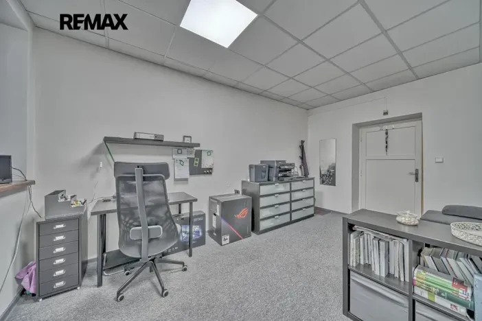 Pronájem kanceláře, Chlumec nad Cidlinou, Rooseveltova, 17 m2