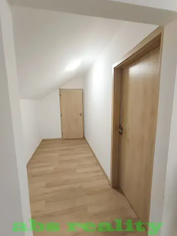 Pronájem bytu 3+kk, Kostomlaty nad Labem, 52 m2