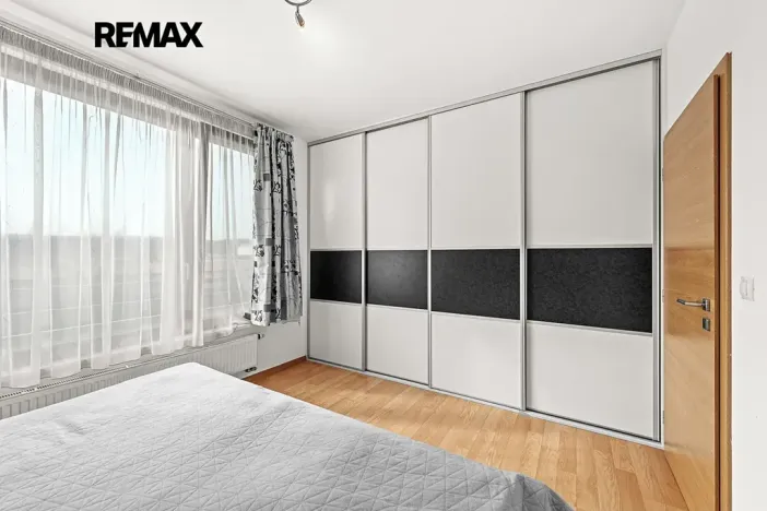 Pronájem bytu 2+kk, Praha - Vysočany, Sousedíkova, 55 m2