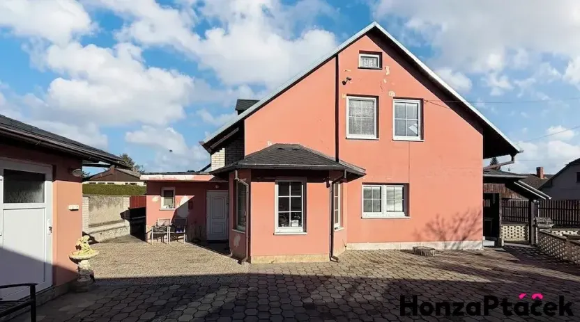 Prodej rodinného domu, Praha, 219 m2