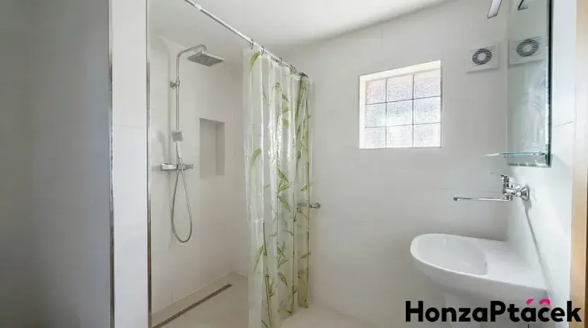 Prodej rodinného domu, Praha, 219 m2