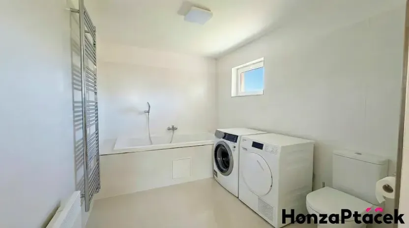 Prodej rodinného domu, Praha, 219 m2