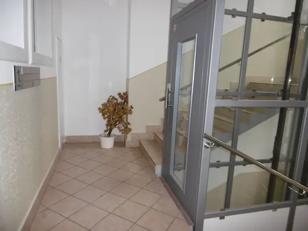 Pronájem kanceláře, Praha - Dejvice, Velflíkova, 47 m2