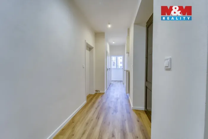 Pronájem bytu 2+kk, Plzeň - Jižní Předměstí, Klatovská třída, 68 m2