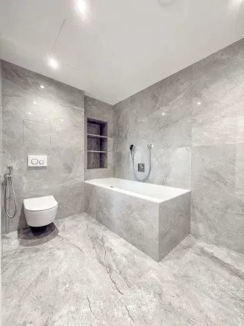 Prodej bytu 4+kk, Praha - Holyně, náměstí Pod lípou, 127 m2