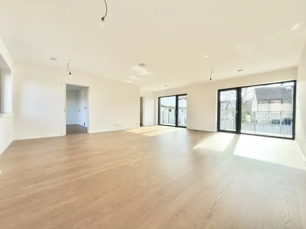 Prodej bytu 4+kk, Praha - Holyně, náměstí Pod lípou, 127 m2