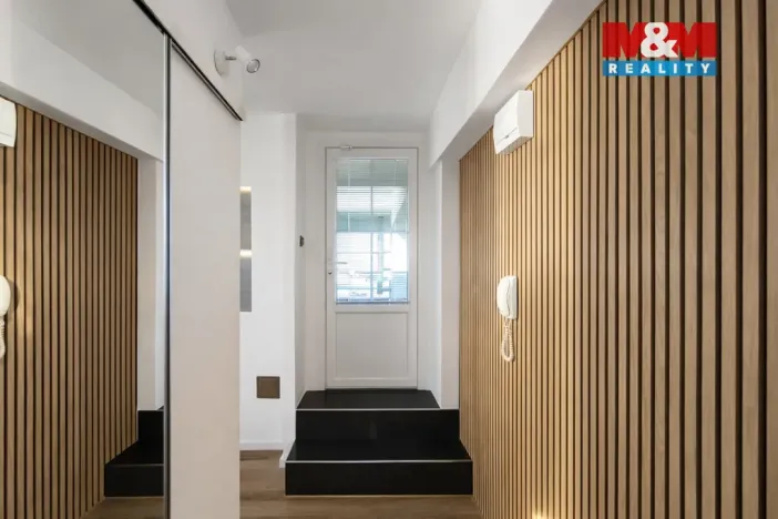 Pronájem bytu 1+1, Havířov - Podlesí, Kosmonautů, 30 m2