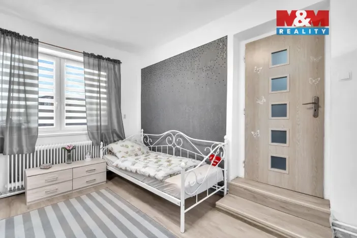 Prodej rodinného domu, Staré Jesenčany, 110 m2