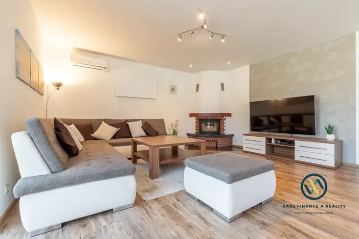 Prodej rodinného domu, Starovičky, 162 m2