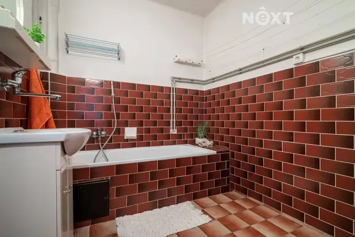 Prodej bytu 2+1, Jindřichův Hradec, Tovární, 73 m2