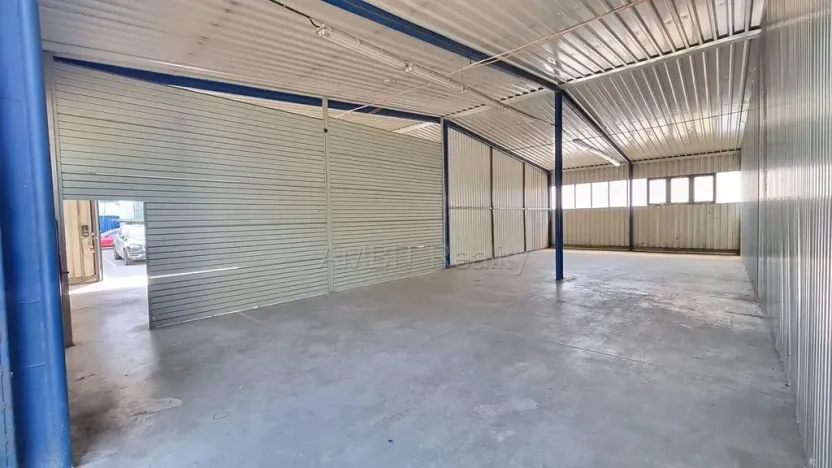 Pronájem výrobních prostor, Praha, Poděbradská, 250 m2