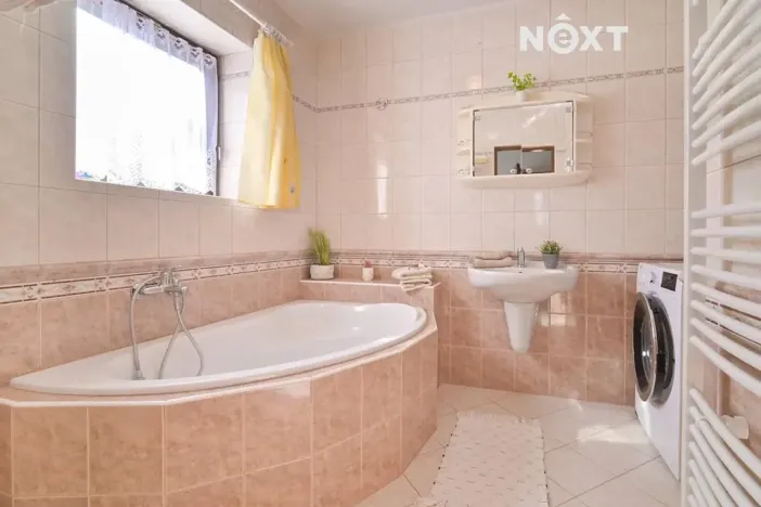 Prodej rodinného domu, Jindřichův Hradec, 197 m2