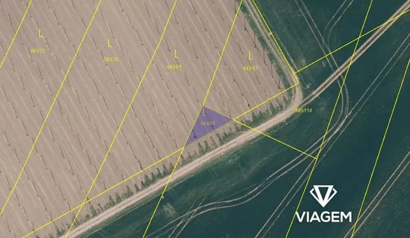 Prodej podílu pole, Chotiněves, 3600 m2