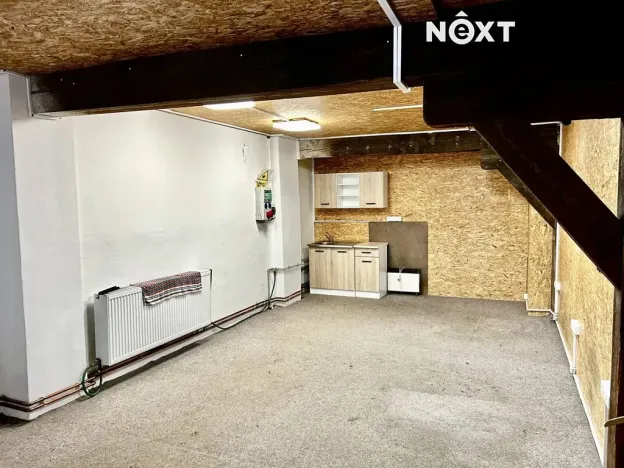 Pronájem skladu, České Budějovice, Mánesova, 125 m2