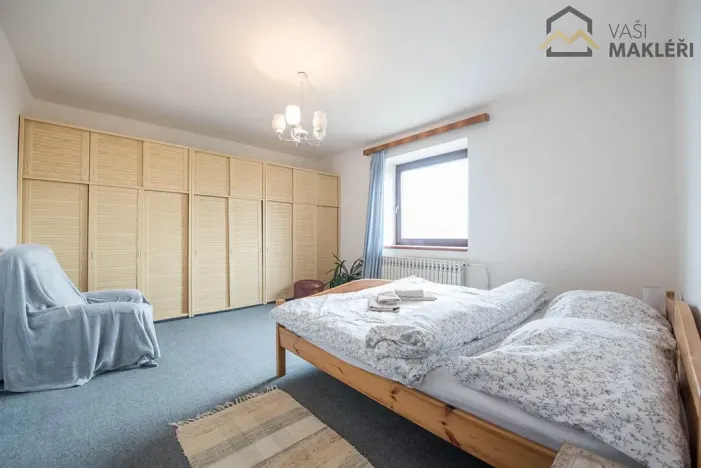 Pronájem bytu 3+1, Praha - Nebušice, Pod hájovnou, 123 m2