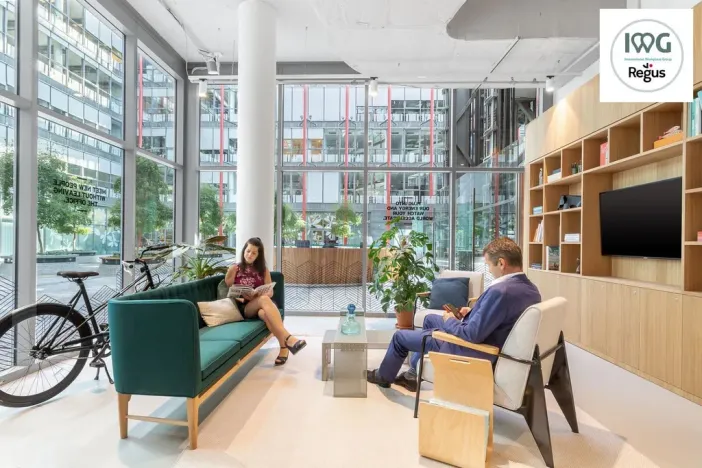 Pronájem kanceláře, Praha - Karlín, Rohanské nábřeží, 75 m2