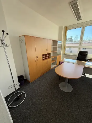 Pronájem kanceláře, Boršov nad Vltavou, Průmyslová, 14 m2