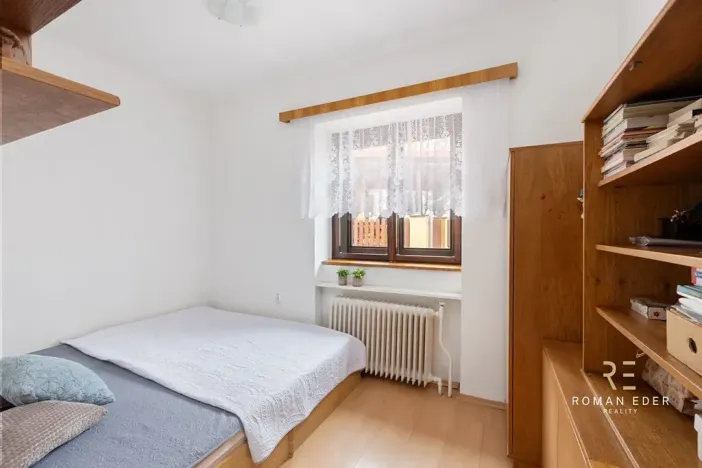 Prodej vícegeneračního domu, Chotiněves, 495 m2