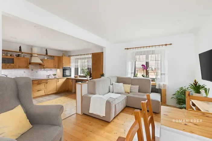 Prodej vícegeneračního domu, Chotiněves, 495 m2