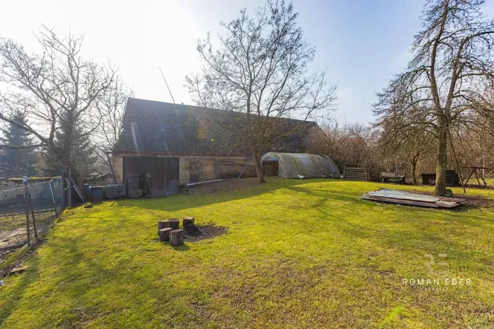 Prodej vícegeneračního domu, Chotiněves, 495 m2