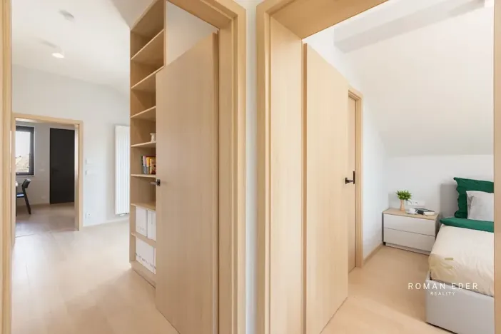 Prodej vícegeneračního domu, Praha - Záběhlice, Střemchová, 348 m2