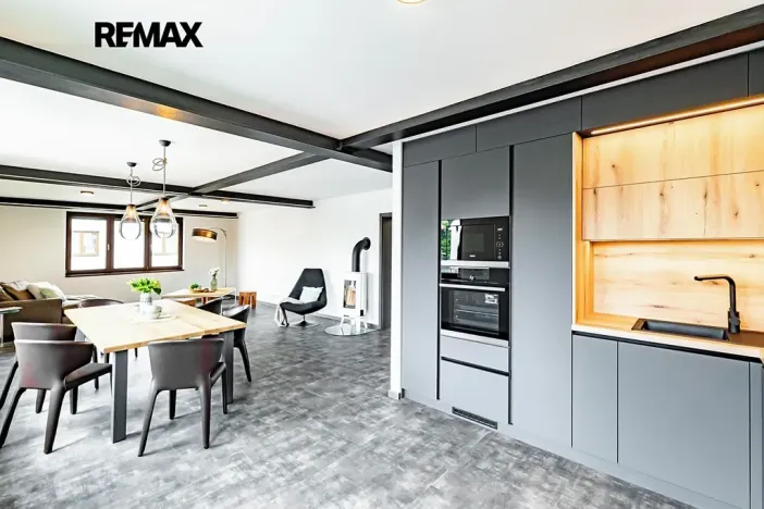 Prodej rodinného domu, Jindřichův Hradec, Spojovací, 183 m2