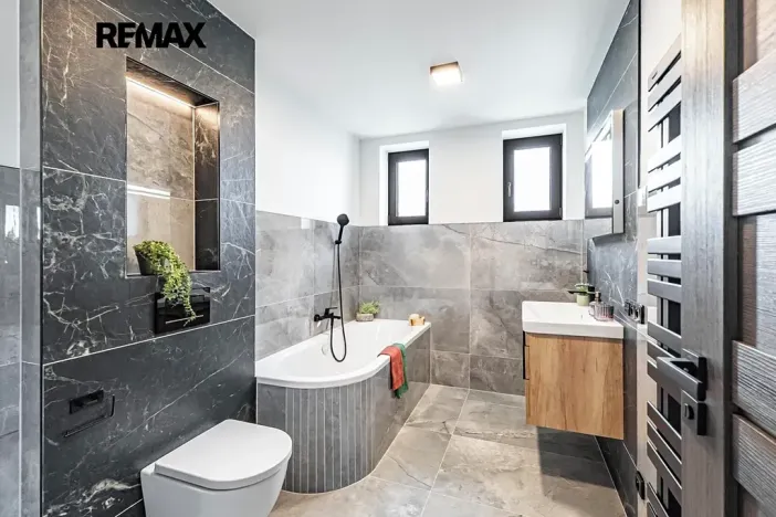 Prodej vily, Jindřichův Hradec, Spojovací, 183 m2