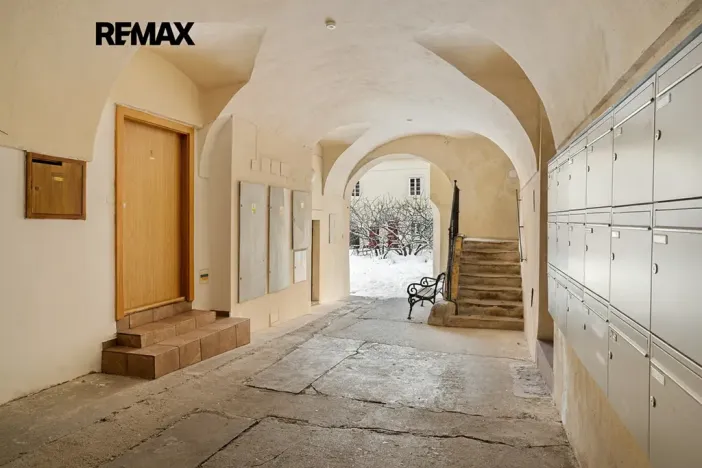 Prodej bytu 4+1, Praha - Malá Strana, Valdštejnská, 117 m2