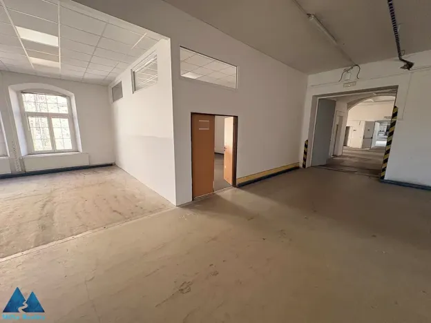 Pronájem skladu, Trutnov, Tovární, 1610 m2