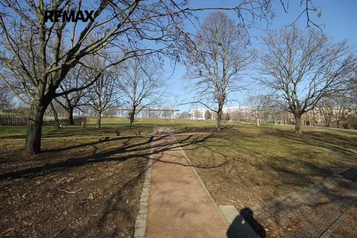 Pronájem bytu 2+1, Praha - Malešice, Troilova, 53 m2