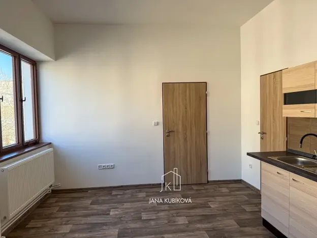 Pronájem bytu 1+1, Kyjov, Svatoborská, 40 m2