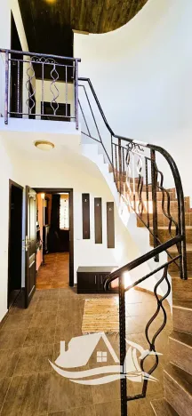 Prodej rodinného domu, Karnobat, Bulharsko, 206 m2