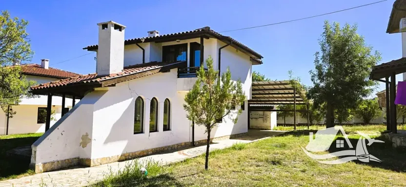 Prodej rodinného domu, Karnobat, Bulharsko, 206 m2