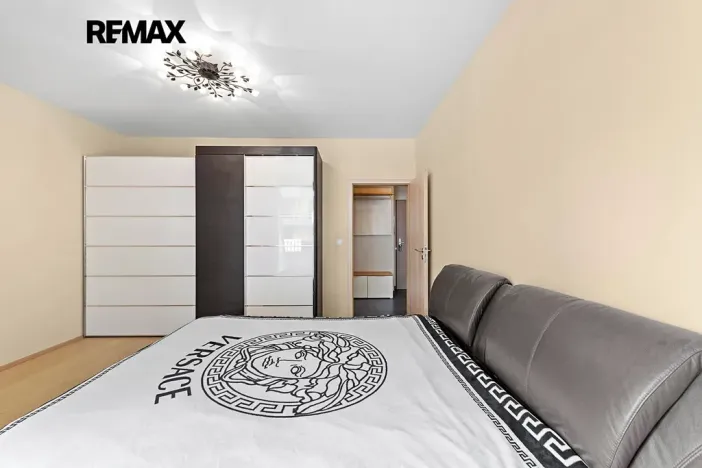 Prodej bytu 2+kk, Praha - Hlubočepy, Devonská, 64 m2