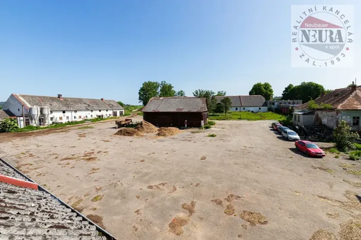 Prodej zemědělského objektu, Okrouhlice, Valečov, 25561 m2