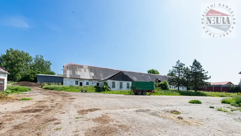 Prodej zemědělského objektu, Okrouhlice, Valečov, 25561 m2