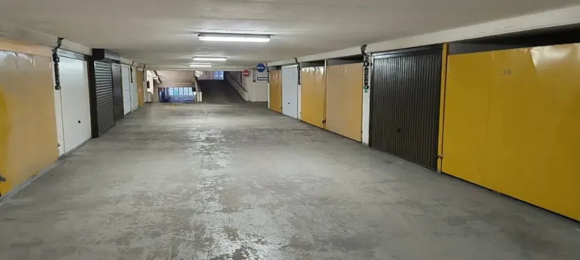 Pronájem garáže, Praha - Chodov, Holušická, 18 m2