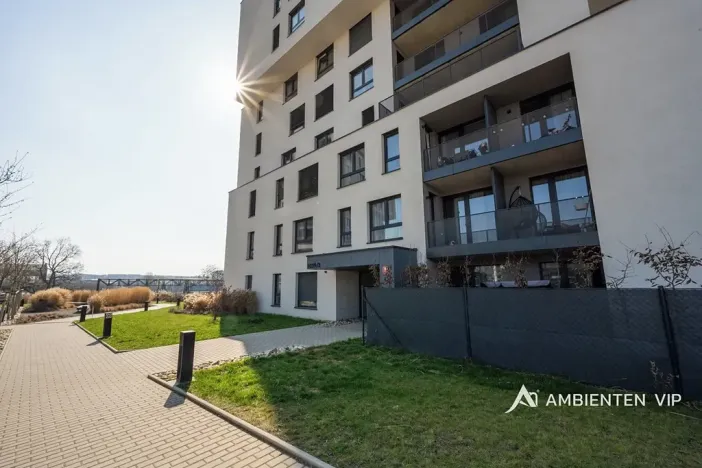 Prodej bytu 2+kk, Praha - Vysočany, Oktábcových, 72 m2