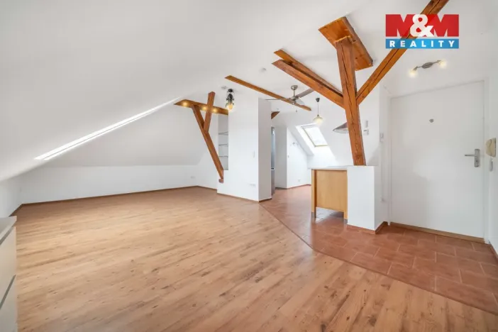 Prodej bytu 1+kk, Mníšek pod Brdy, 5. května, 55 m2