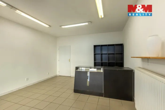 Prodej obchodního prostoru, Postoloprty, Marxovo náměstí, 440 m2
