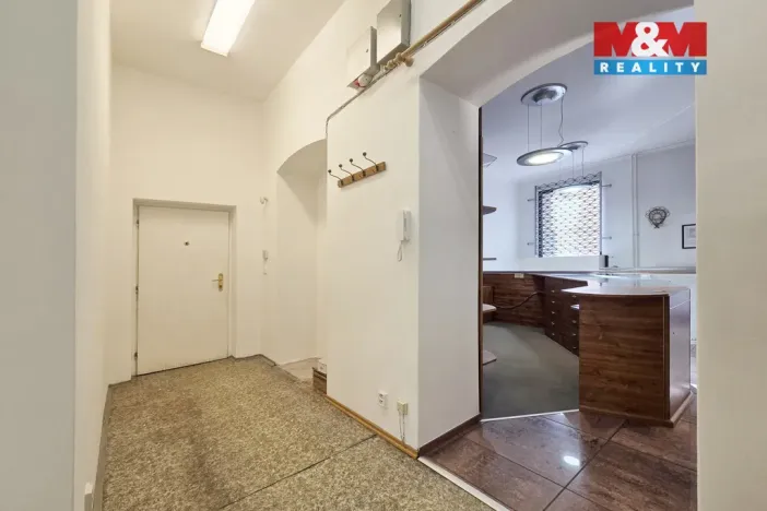 Pronájem obchodního prostoru, Karlovy Vary, Koptova, 57 m2