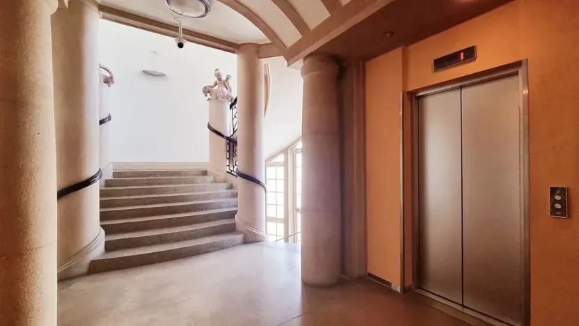 Pronájem komerční nemovitosti, Brno, Sukova, 233 m2