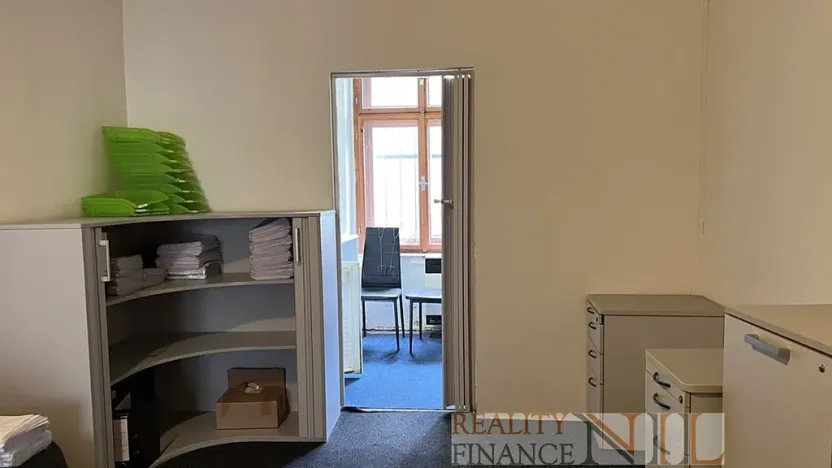 Pronájem obchodního prostoru, Plzeň, Tylova, 55 m2